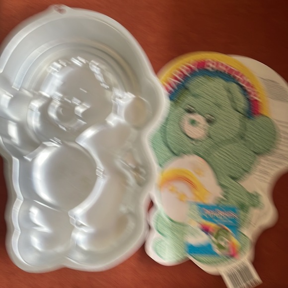Care Bears cake pan - Picture 2 of 5